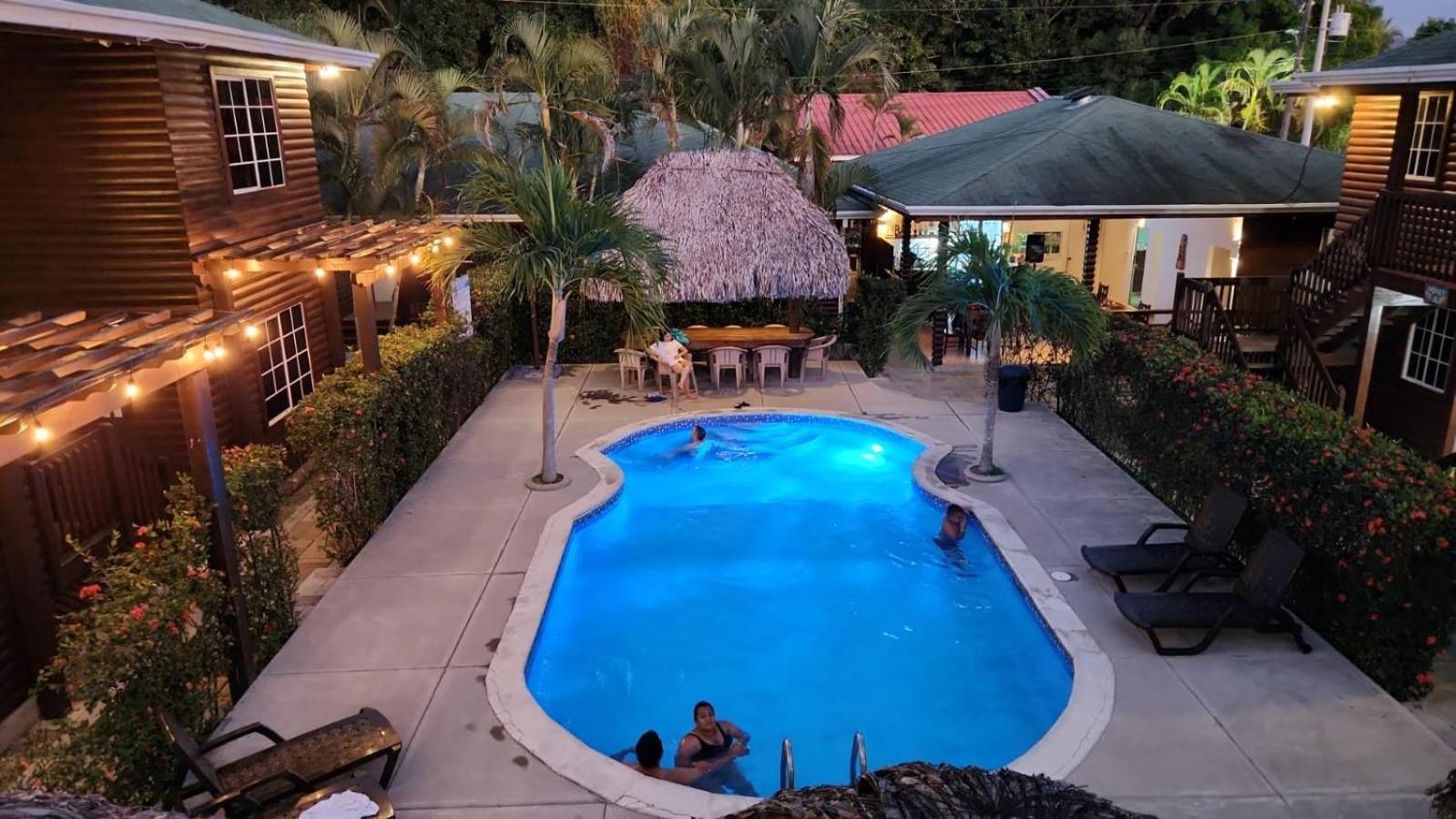 Hotel Playa Caribe Tela Exteriör bild